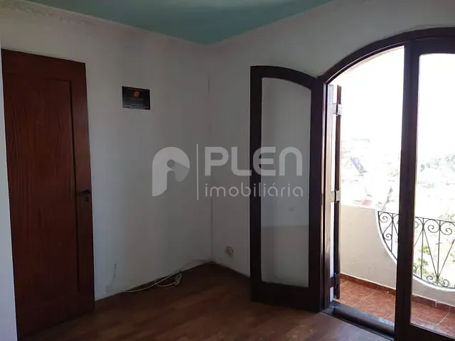 Sobrado com 500m² 3 quartos e 6 banheiros, para alugar, no bairro Jardim São Bento em São Paulo