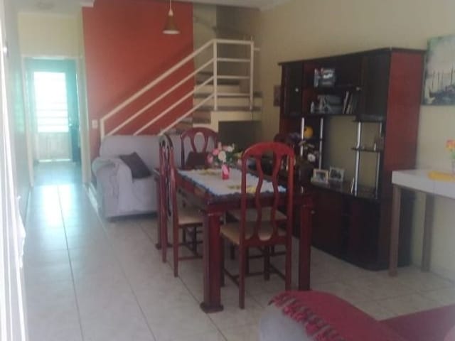 Foto do Sobrado - Sobrado com 2 dormitórios à venda, 93 m² por R$ 260.000,00 - Residencial Bosque dos Ipês - São José dos Campos/SP | INDEPENDENCE NEGOCIOS IMOBILIARIOS LTDA