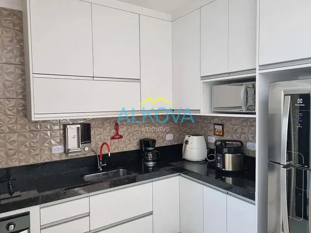 Sobrado com 125m² 3 quartos e 2 banheiros, à venda, no bairro Jardim Rodolfo em São José dos Campos