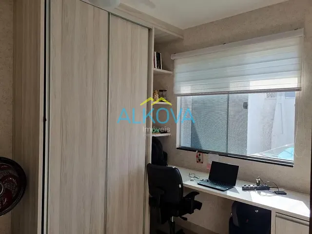 Sobrado com 125m² 3 quartos e 2 banheiros, à venda, no bairro Jardim Rodolfo em São José dos Campos