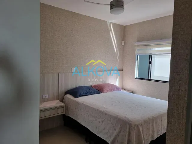 Sobrado com 125m² 3 quartos e 2 banheiros, à venda, no bairro Jardim Rodolfo em São José dos Campos