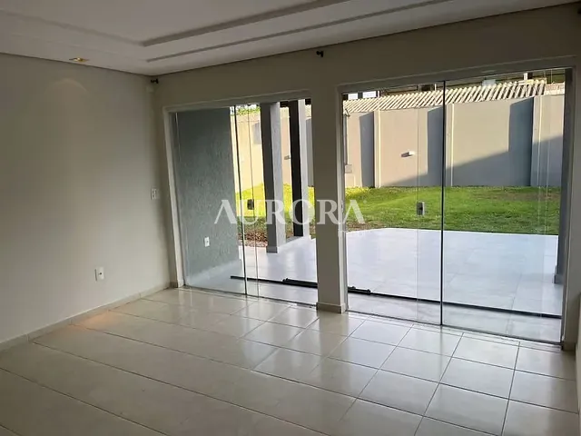 Sobrado com 760m² 3 quartos e 4 banheiros, à venda ou para alugar, no bairro Esperança em Londrina