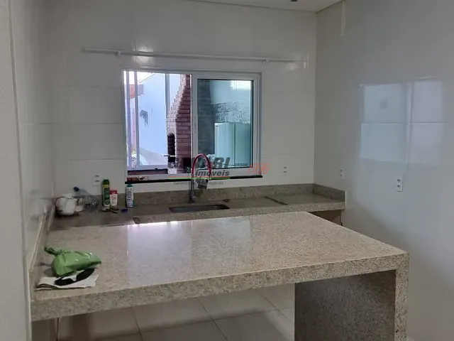 Sobrado com 150m² 3 quartos e 2 banheiros, à venda, no bairro Jardim dos Sabiás em Indaiatuba