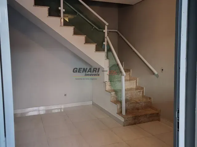 Sobrado com 150m² 3 quartos e 2 banheiros, à venda, no bairro Jardim dos Sabiás em Indaiatuba