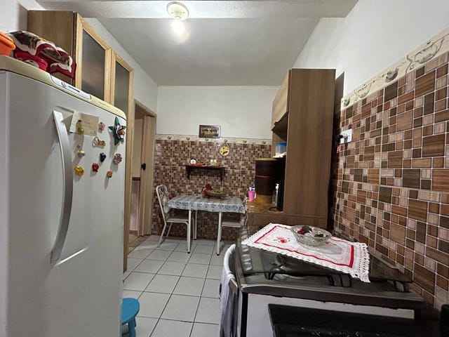 Casa com 140m² 2 quartos e 2 banheiros, à venda, no bairro Areal em Pelotas