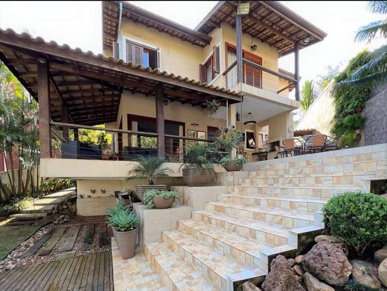 Casas à venda em Aldeia da Fazendinha, Carapicuíba - SP - Buskaza