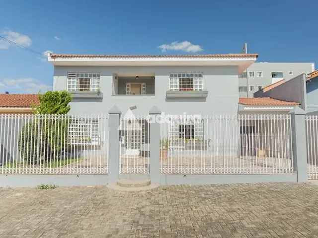 Sobrado 6 quartos e 4 banheiros, à venda, no bairro Jardim Carvalho em Ponta Grossa