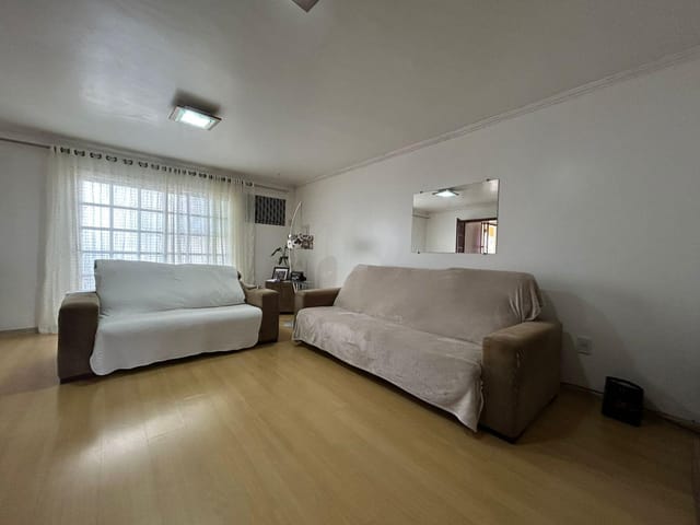 Casa 6 quartos e 3 banheiros, à venda, no bairro Obelisco em Pelotas