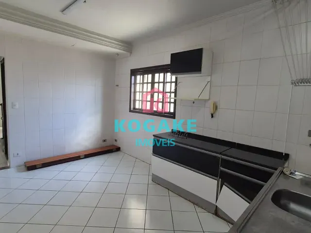 Sobrado com 70m² 2 quartos e 2 banheiros, para alugar, no bairro Parque dos Ipês em São José dos Campos