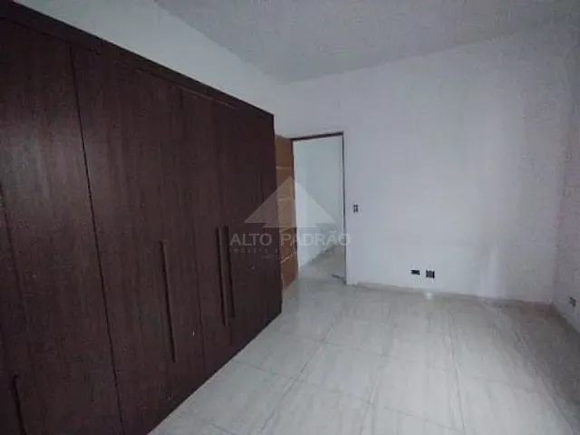 Sobrado com 250m² 3 quartos e 4 banheiros, à venda, no bairro Jardim Campo Verde em Mauá