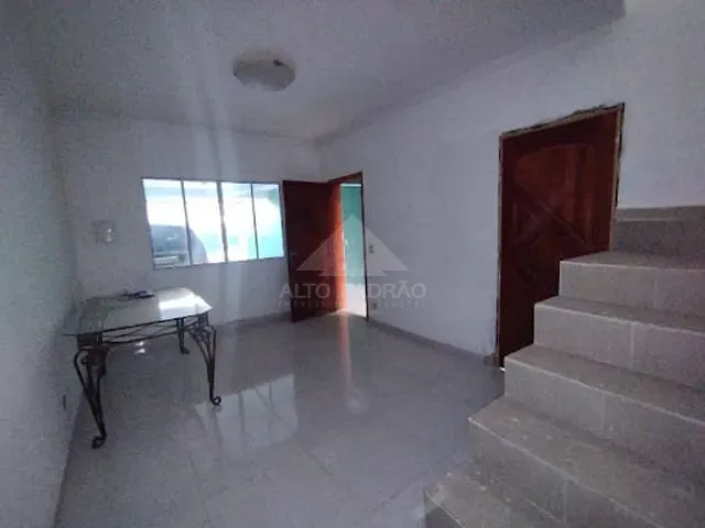 Sobrado com 250m² 3 quartos e 4 banheiros, à venda, no bairro Jardim Campo Verde em Mauá