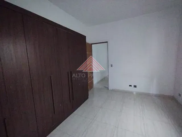 Sobrado com 250m² 3 quartos e 4 banheiros, à venda, no bairro Jardim Campo Verde em Mauá