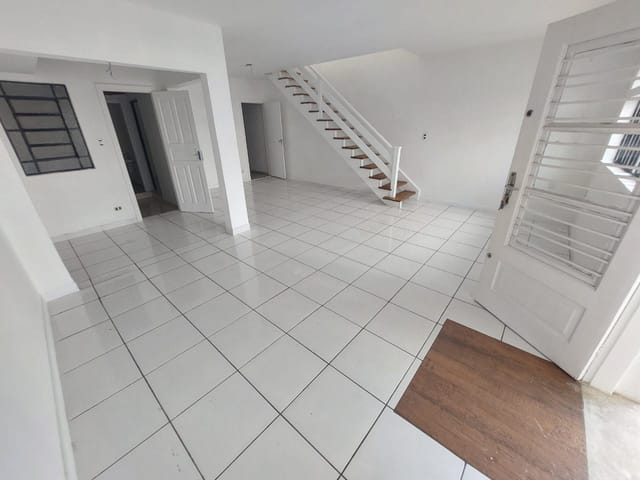 Sobrado com 114m², para alugar, no bairro Vila Mariana em São Paulo