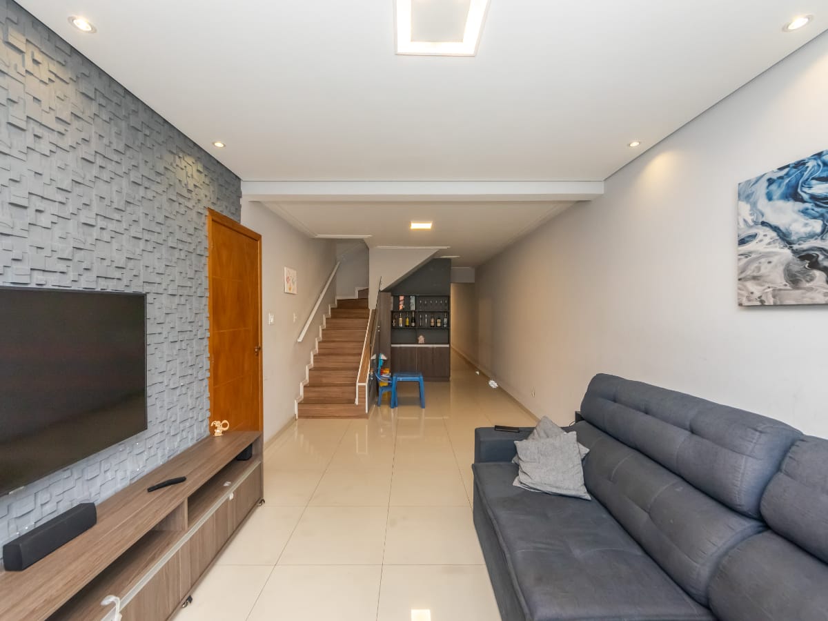 Foto do Sobrado-Sobrado para venda em Jardim Guairaca com 3 quartos, sendo 1 suíte, 154m²