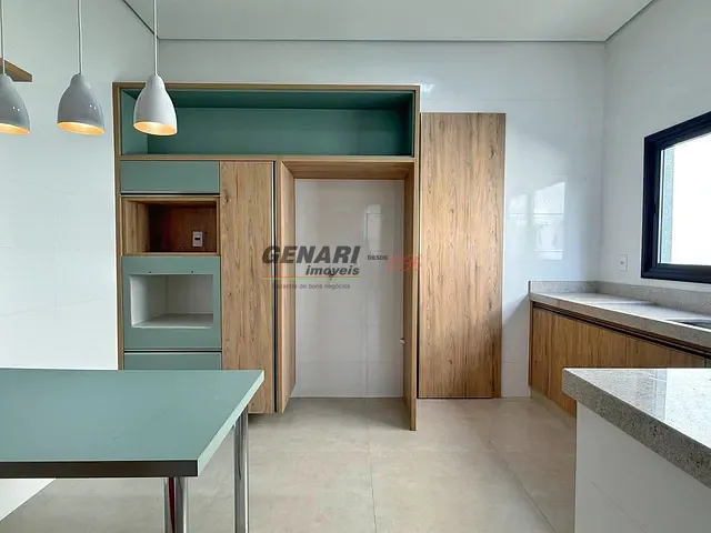 Sobrado com 420m² 3 quartos e 5 banheiros, à venda, no bairro Jardim Vila Paradiso em Indaiatuba