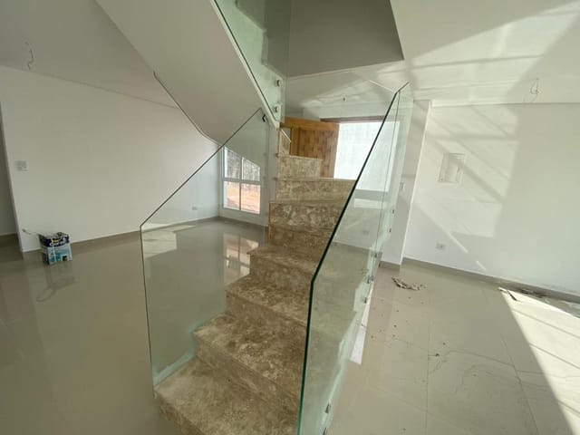 Sobrado com 178m² 3 quartos e 4 banheiros, à venda ou para alugar, no bairro Jardim Boa Vista (Zona Oeste) em Osasco