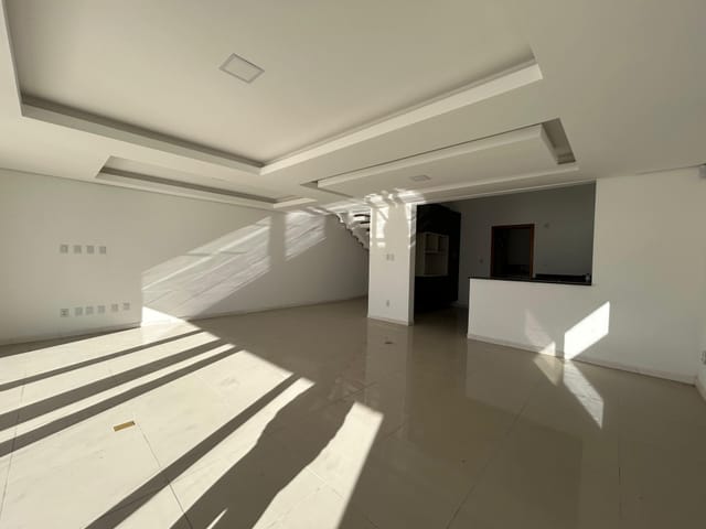 Casa 3 quartos e 1 banheiro, à venda, no bairro Areal em Pelotas