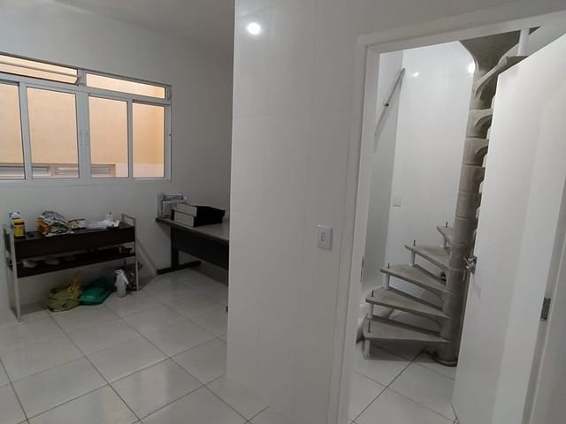 Sobrado com 220m² 4 quartos e 2 banheiros, à venda, no bairro Aclimação em São Paulo