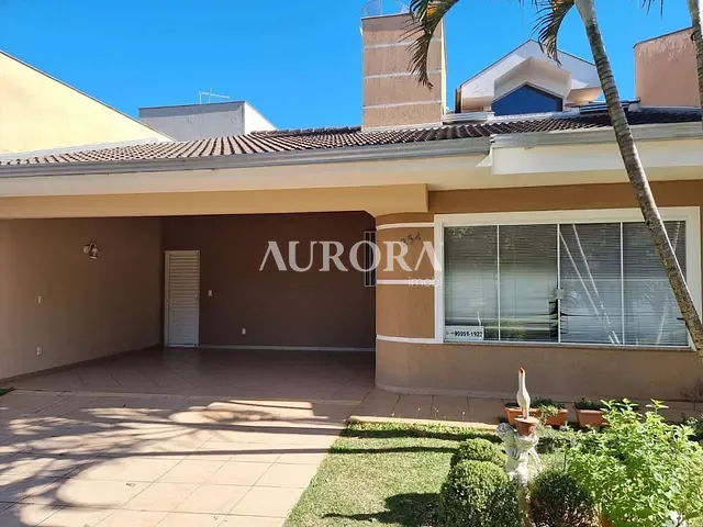 Sobrado com 250m² 4 quartos e 5 banheiros, à venda, no bairro Ernani em Londrina