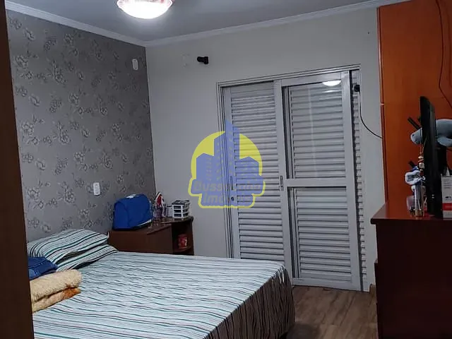 Sobrado com 130m² 3 quartos e 3 banheiros, à venda, no bairro km 18 em Osasco