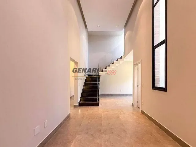 Sobrado com 245m² 4 quartos e 6 banheiros, à venda, no bairro Colinas de Indaiatuba em Indaiatuba