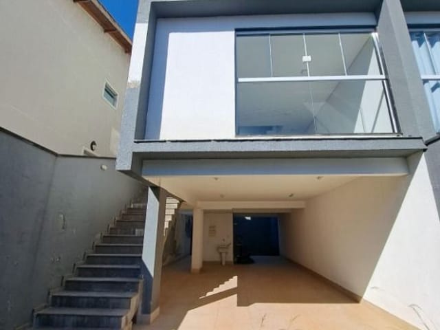 Sobrado com 180m² 3 quartos e 4 banheiros, à venda, no bairro Jardim Boa Vista (Zona Oeste) em Osasco