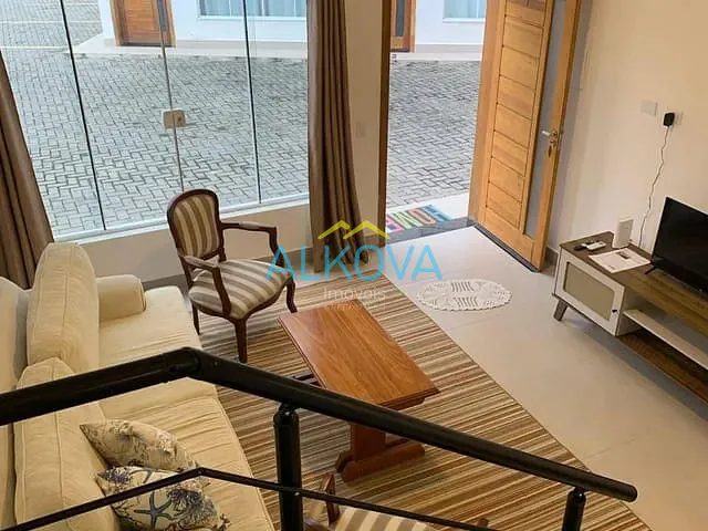 Sobrado com 80m² 2 quartos e 3 banheiros, à venda, no bairro Massaguaçu em Caraguatatuba