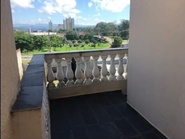 Foto do Sobrado - Sobrado com 4 dormitórios à venda, 212 m² por R$ 730.000,00 - Jardim Bela Vista - São José dos Campos/SP | INDEPENDENCE NEGOCIOS IMOBILIARIOS LTDA