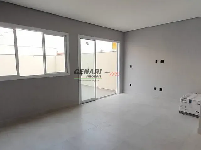 Sobrado com 140m² 3 quartos e 3 banheiros, à venda, no bairro Parque Residencial Indaiá em Indaiatuba