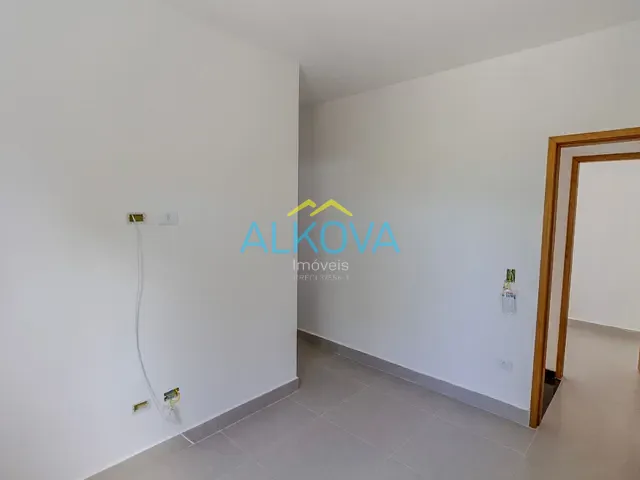Sobrado com 80m² 2 quartos e 3 banheiros, à venda, no bairro Massaguaçu em Caraguatatuba