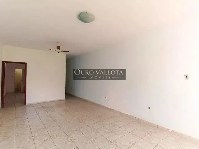 Sobrado com 199m² 3 quartos e 2 banheiros, à venda, no bairro Vila Bertioga em São Paulo