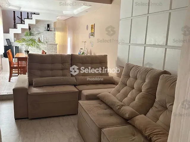 Sobrado com 344m² 3 quartos e 4 banheiros, à venda, no bairro Parque São Vicente em Mauá