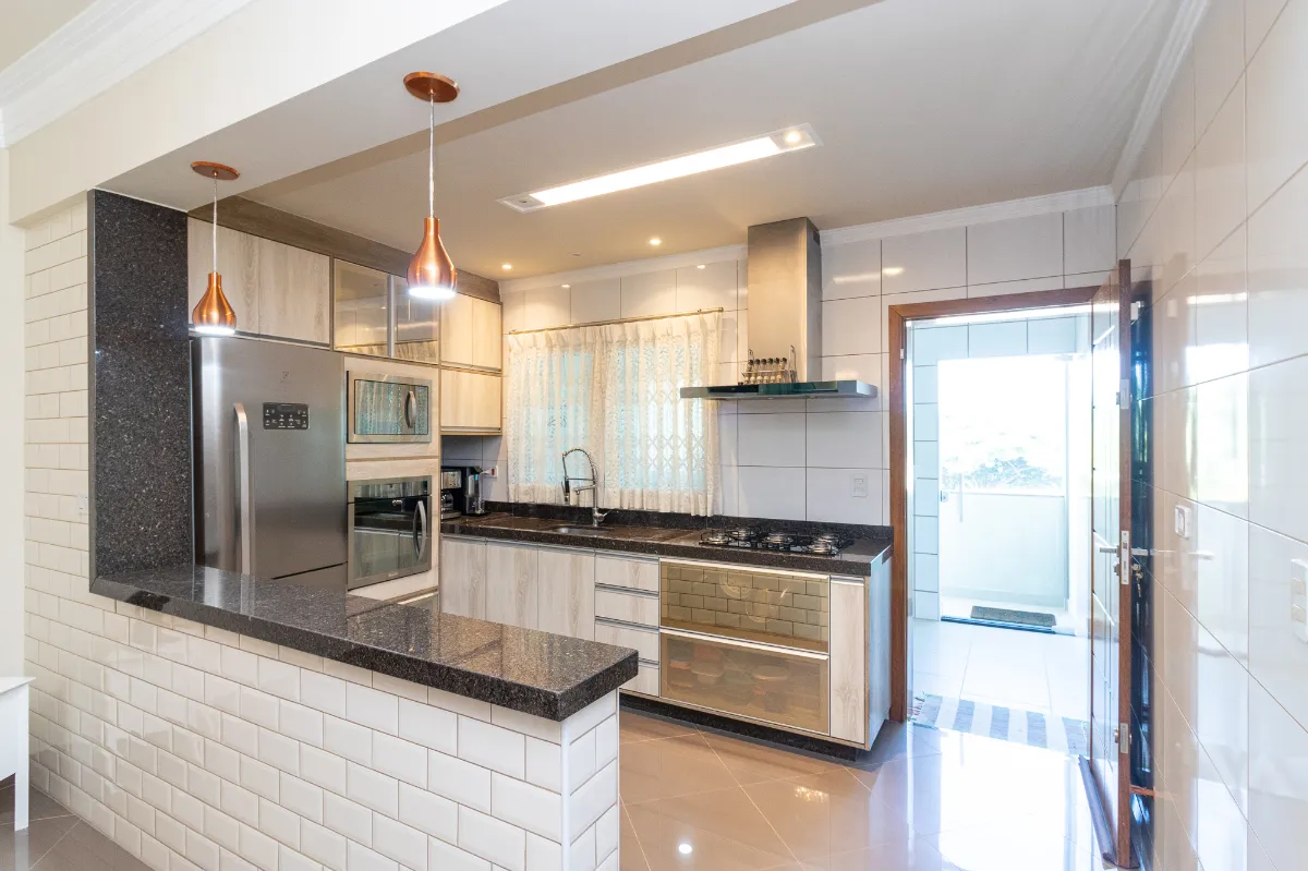 Sobrado para venda em Chácara Inglesa com 3 quartos, sendo 1 suíte, 364m²