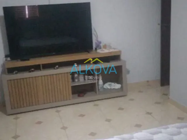 Sobrado com 125m² 2 quartos e 2 banheiros, à venda, no bairro Monte Castelo em São José dos Campos