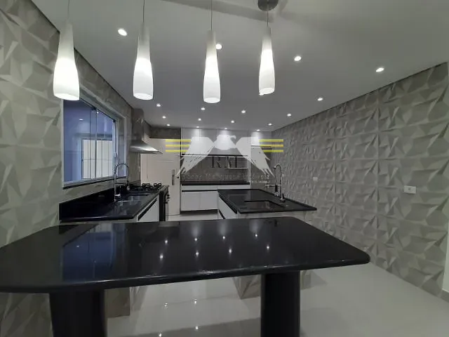 Sobrado com 184m² 4 quartos e 5 banheiros, à venda, no bairro Jardim Virginia Bianca em São Paulo