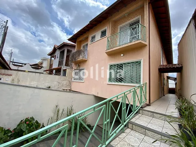 Sobrado com 184m² 3 quartos e 7 banheiros, à venda, no bairro Jardim das Flores em Osasco