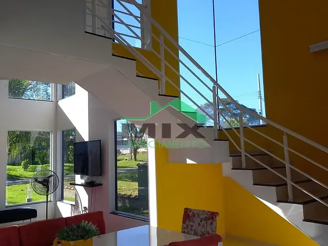 Sobrado com 450m² 4 quartos e 4 banheiros, à venda, no bairro Ninho verde em Porangaba