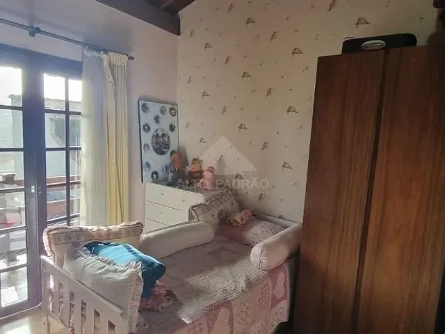 Sobrado com 257m² 4 quartos e 4 banheiros, à venda, no bairro Vila Fonseca em Ribeirão Pires