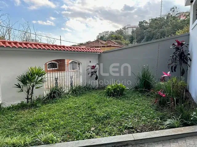 Sobrado com 200m² 5 quartos e 4 banheiros, à venda, no bairro Vila Irmãos Arnoni em São Paulo