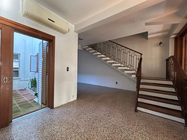 Casa com 367m² 3 quartos e 4 banheiros, à venda, no bairro Areal em Pelotas