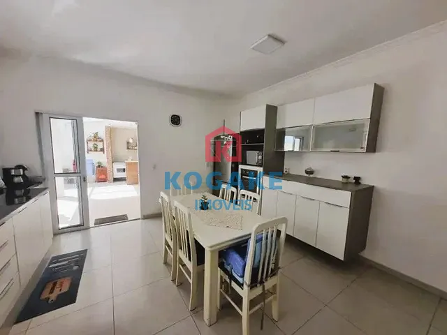 Sobrado com 150m² 3 quartos e 2 banheiros, à venda, no bairro Jardim América em São José dos Campos