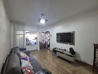 Foto do Sobrado-Sobrado para venda em Vila Tolstoi com 2 quartos, sendo 1 suíte, 180m²