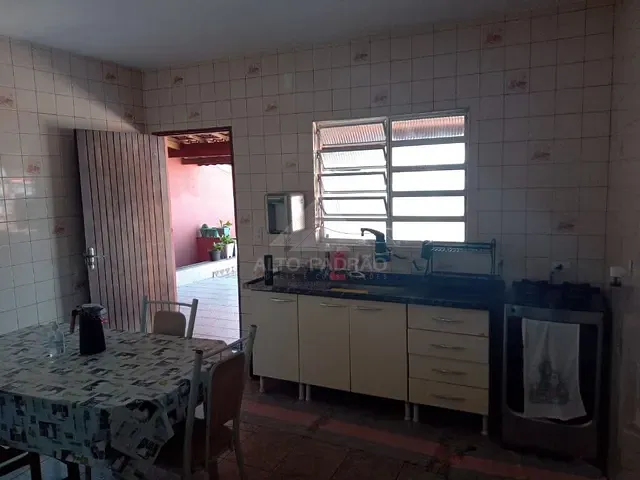 Sobrado com 168m² 3 quartos e 2 banheiros, à venda, no bairro Jardim Itapark Velho em Mauá