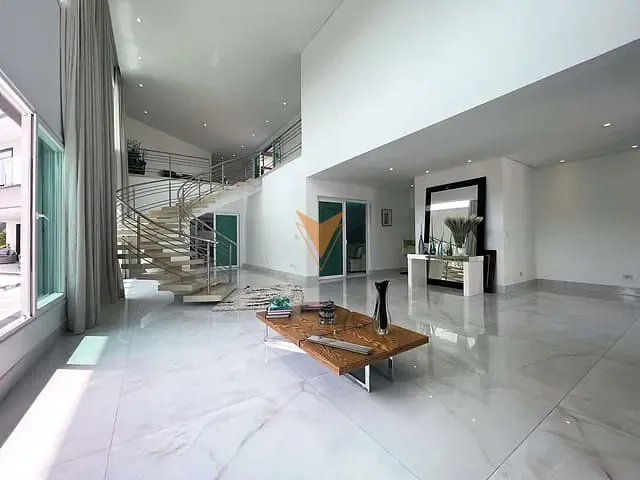 Sobrado com 1149m² 4 quartos e 6 banheiros, à venda, no bairro São Paulo II em Cotia
