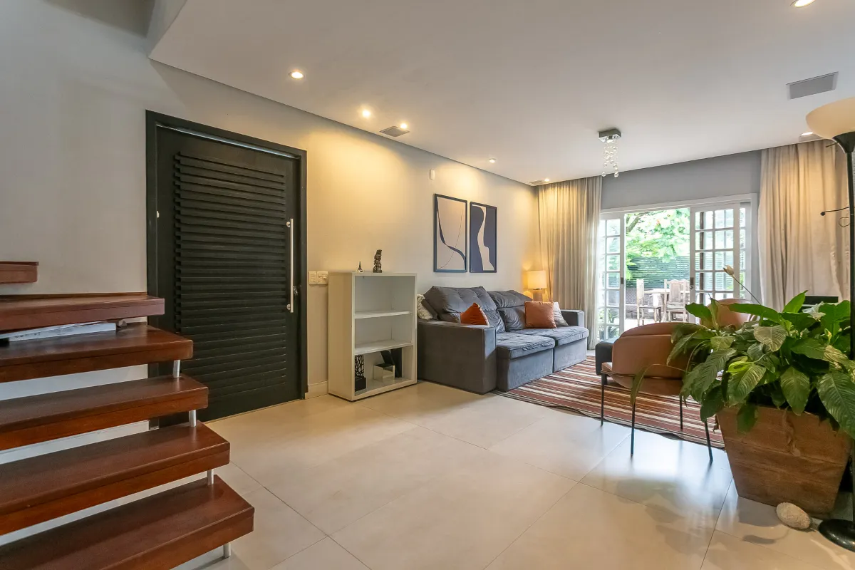 Sobrado para venda em Vila Império com 3 quartos, sendo 1 suíte, 219m²
