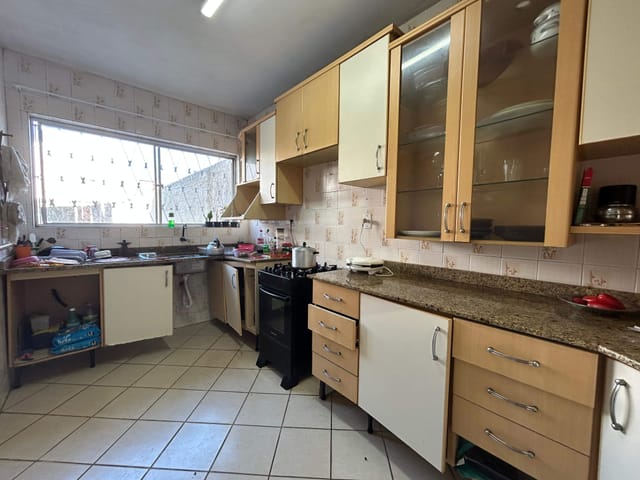 Casa com 300m² 3 quartos e 3 banheiros, à venda, no bairro Laranjal em Pelotas