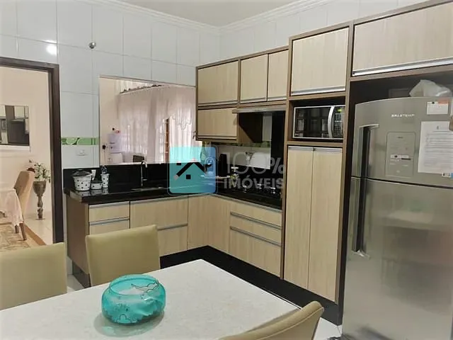 Sobrado com 220m² 4 quartos e 3 banheiros, à venda, no bairro Residencial Bosque dos Ipes em São José dos Campos