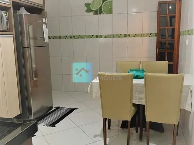 Sobrado com 220m² 4 quartos e 3 banheiros, à venda, no bairro Residencial Bosque dos Ipes em São José dos Campos