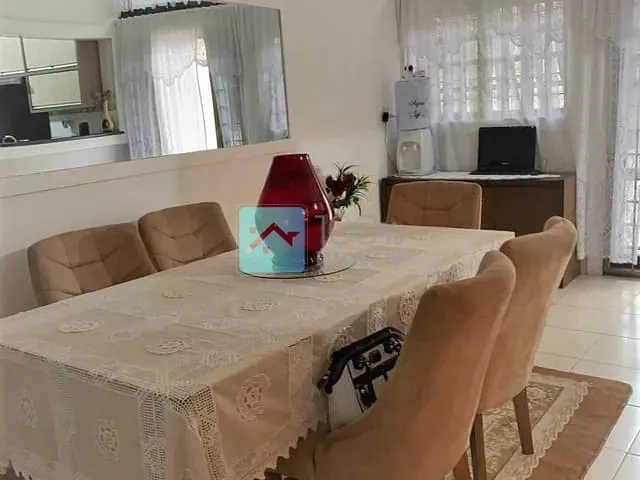 Sobrado com 220m² 4 quartos e 3 banheiros, à venda, no bairro Residencial Bosque dos Ipes em São José dos Campos