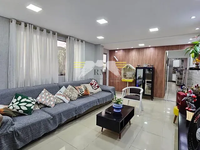Sobrado com 250m² 3 quartos e 2 banheiros, à venda, no bairro Jardim Vila Formosa em São Paulo